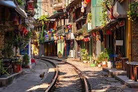 Urban Exploration Art Alleys Hidden Cafes Street Culture